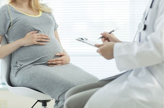 Zdravniki ne priporočajo odstranjevanja papiloma za nosečnice